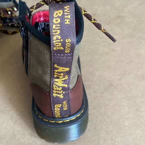 Kids Dr Martens 1460 Panel Toddler Medium Brown Khaki 12 US - Picture 4 of 5